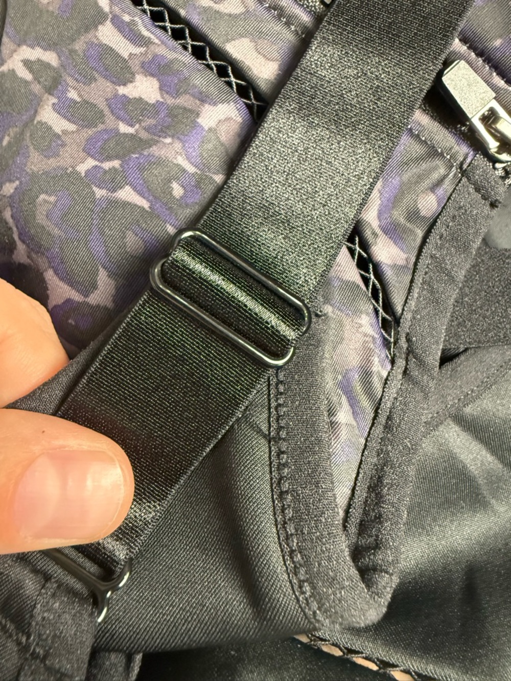 Fabletics Women’s Front-Zip High-Impact Sport Bra Rapido Iron Size XXL 16-18 - Picture 9 of 10